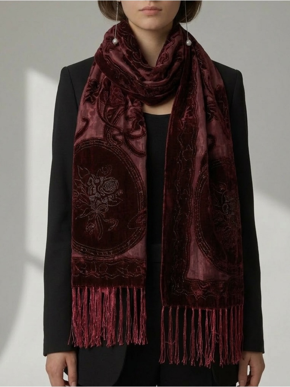 🥀 {FINAL SALE} Vintage Velvet Floral Burnout Shawl ~ Burgundy - Picture 2 of 10